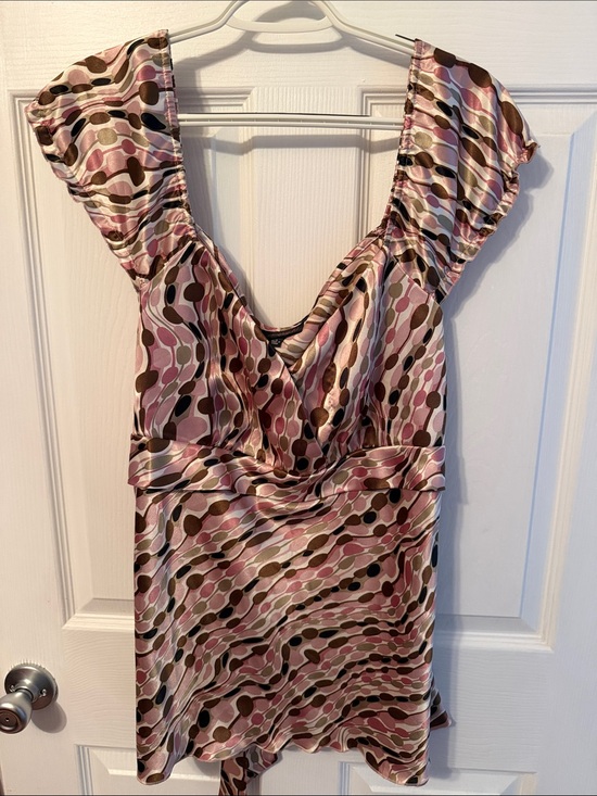 Notations Woman Dresses & Skirts - One-Shoulder Pink and Brown Patterned Satin Dress